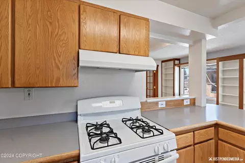 Kitchen - 6900 E 11th Ave, Anchorage, AK 99504 photo 3 of 3