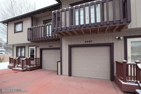 3527 W 43rd Ave, Anchorage, AK 99517