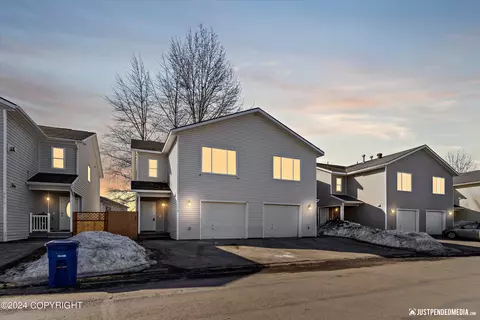 5606 Alora Loop, Anchorage, AK 99504