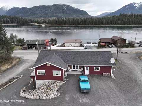 101 Mill Rd, Petersburg, AK 99833