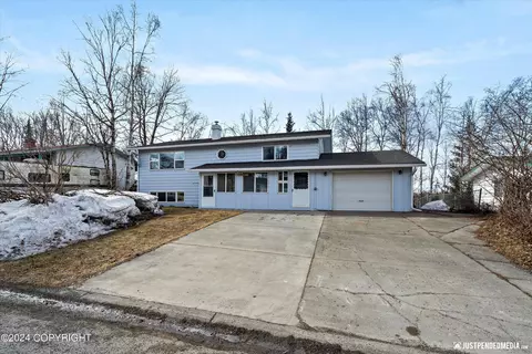 2300 Lake George Dr, Anchorage, AK 99504