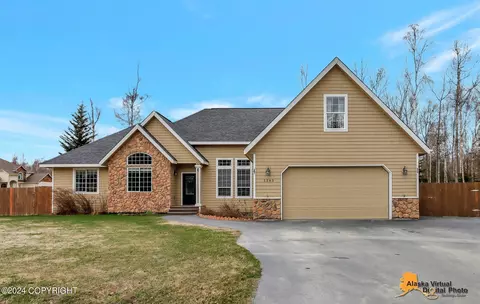 5245 E Beak Cir, Wasilla, AK 99654