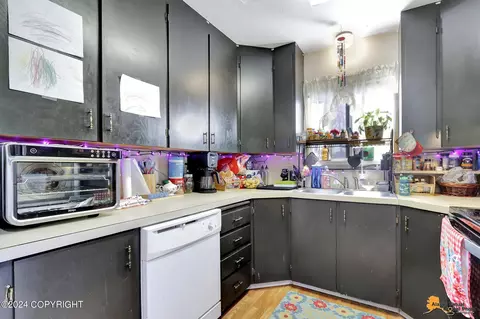 5321 E 22nd St, Anchorage, AK 99508 photo 10