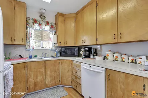 5321 E 22nd St, Anchorage, AK 99508 photo 24