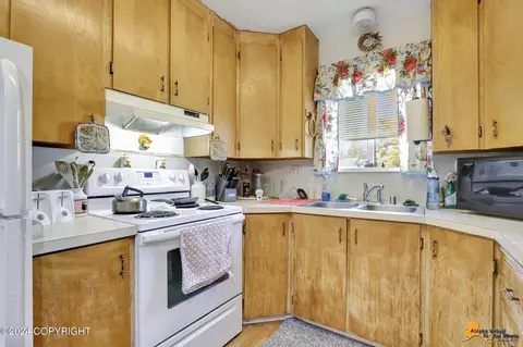 5321 E 22nd St, Anchorage, AK 99508 photo 26