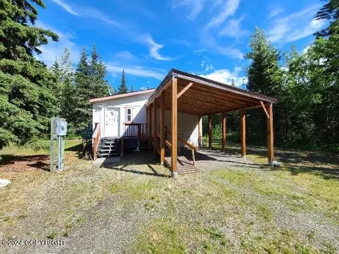 33892 N Glenn Hwy, Chickaloon, AK 99674