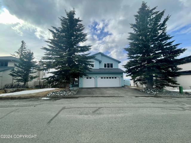 Anchorage, AK Homes with 3+ Baths For Sale - Movoto