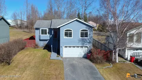 1205 W Beylund Loop, Palmer, AK 99645