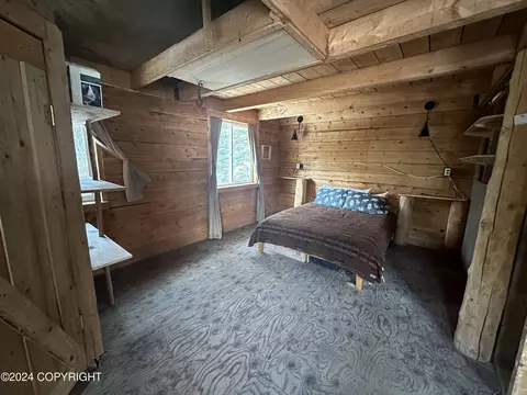 Bedroom - 17877 Arcturus Loop, Ninilchik, AK 99639 photo 2 of 5