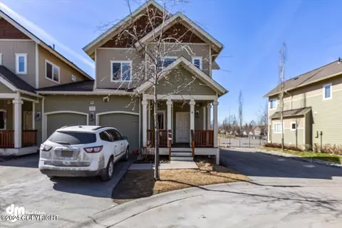 1700 Hollybrook Cir, Anchorage, AK 99507