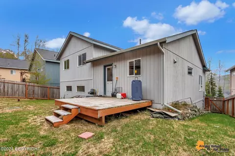 Exterior - 20567 Pine Crest Ln, Eagle River, AK 99577 photo 5 of 6