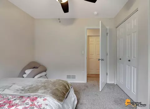 Bedroom - 20567 Pine Crest Ln, Eagle River, AK 99577 photo 10 of 11