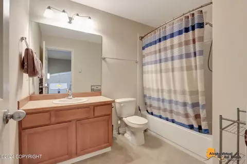 Bath - 20567 Pine Crest Ln, Eagle River, AK 99577 photo 2 of 3