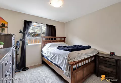 Bedroom - 20567 Pine Crest Ln, Eagle River, AK 99577 photo 5 of 11