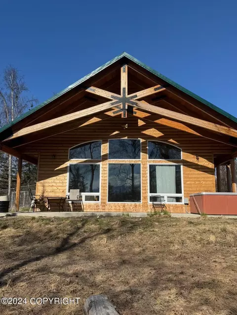 11545 E Soapstone Rd, Palmer, AK 99645