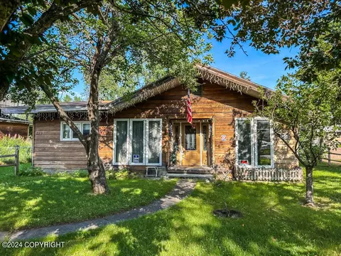 219 Zappa Pl, Anchorage, AK 99504
