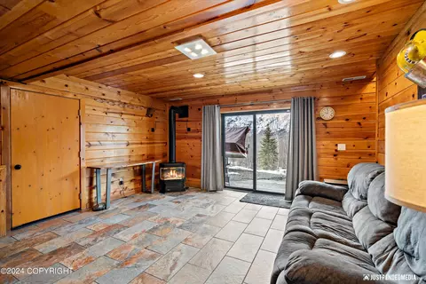 Living - 2016 Mount Kiliak Cir, Eagle River, AK 99577 photo 3 of 3
