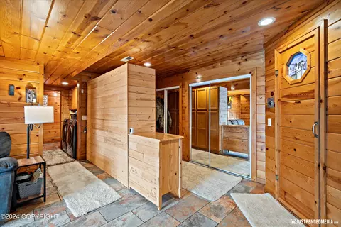 Entry Way - 2016 Mount Kiliak Cir, Eagle River, AK 99577 photo 5 of 6