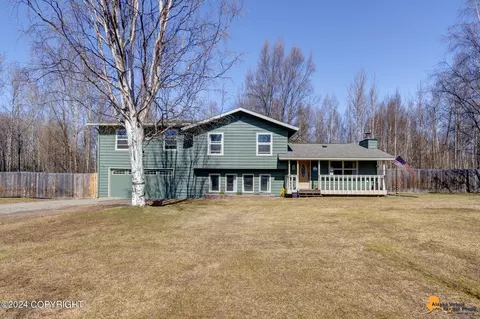 5351 Meadow Dr, Wasilla, AK 99654