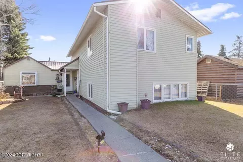 1237 H St, Anchorage, AK 99501 photo 5