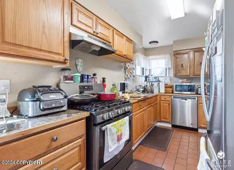 1237 H St, Anchorage, AK 99501 photo 14