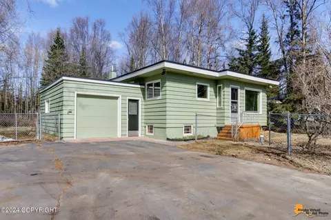 725 E 79th Ave, Anchorage, AK 99518