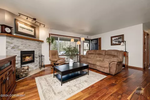 Living - 10119 Wildwood St, Eagle River, AK 99577 photo 7 of 7