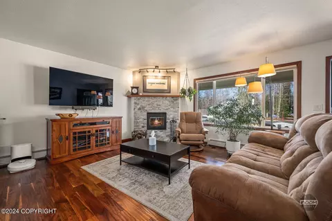Living - 10119 Wildwood St, Eagle River, AK 99577 photo 4 of 7