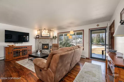 Living - 10119 Wildwood St, Eagle River, AK 99577 photo 5 of 7