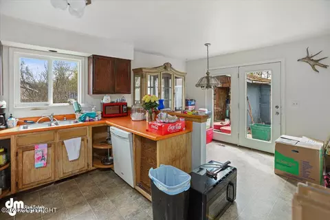 1850 Bellevue Loop, Anchorage, AK 99515 photo 10