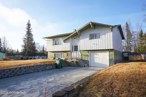 1103 Walnut Ave, Kenai, AK 99611