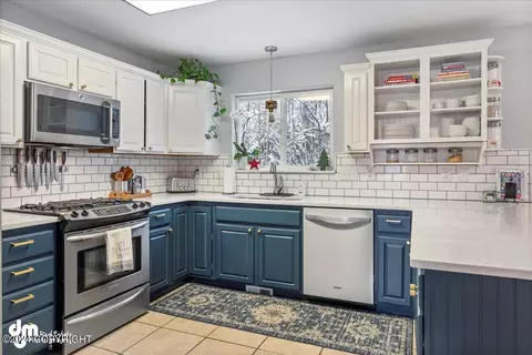 13700 Vasili Dr, Eagle River, AK 99577 photo 12