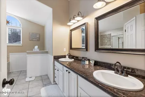 13700 Vasili Dr, Eagle River, AK 99577 photo 29