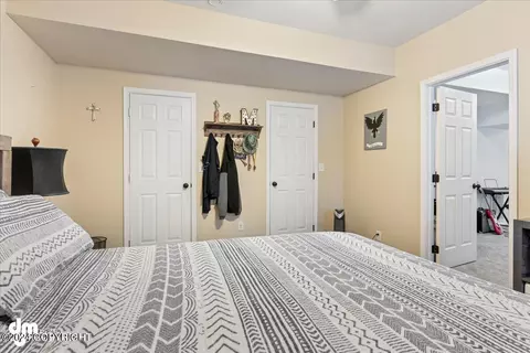 13700 Vasili Dr, Eagle River, AK 99577 photo 41