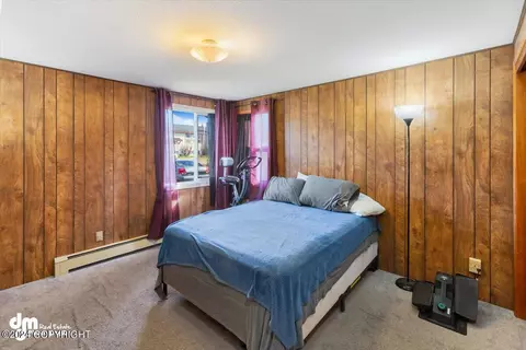 Bedroom - 8112 E 4th Ave, Anchorage, AK 99504 photo 6 of 9