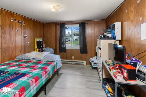 Bedroom - 8112 E 4th Ave, Anchorage, AK 99504 photo 5 of 9