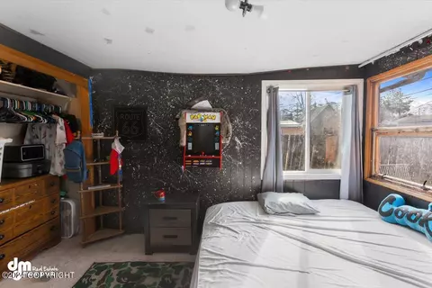Bedroom - 8112 E 4th Ave, Anchorage, AK 99504 photo 2 of 9