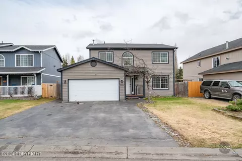 7521 Grey Wolf Cir, Anchorage, AK 99507