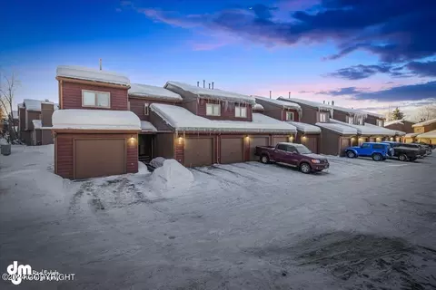 10224 Jamestown Dr # 4-B, Anchorage, AK 99507