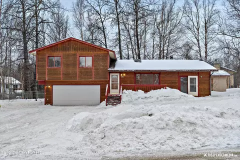1101 E Goldendale Dr, Wasilla, AK 99654