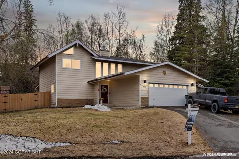 4430 Macalister Dr, Anchorage, AK 99502