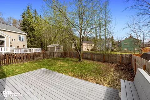 9307 Tanadak Cir, Eagle River, AK 99577 photo 34