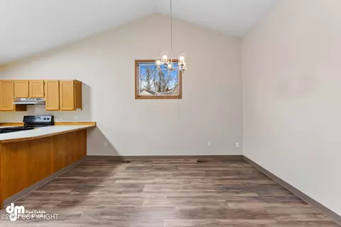 9307 Tanadak Cir, Eagle River, AK 99577 photo 8