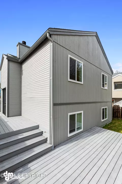 9307 Tanadak Cir, Eagle River, AK 99577 photo 36