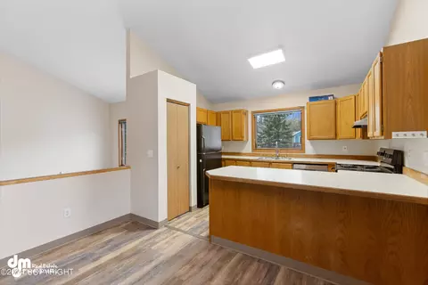 9307 Tanadak Cir, Eagle River, AK 99577 photo 12