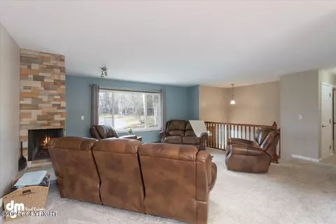 Living - 10419 Holitna Cir, Eagle River, AK 99577 photo 2 of 7