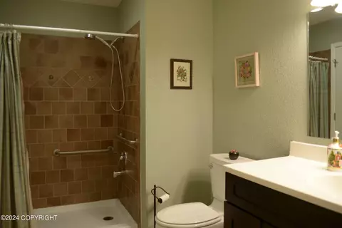 8410 E 12th Ct, Anchorage, AK 99504 photo 25