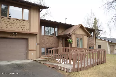 8410 E 12th Ct, Anchorage, AK 99504