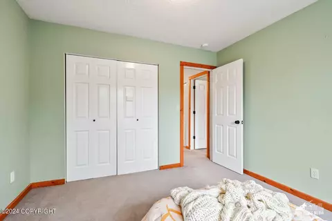 Bedroom - 17135 Santa Maria Dr, Eagle River, AK 99577 photo 10 of 11