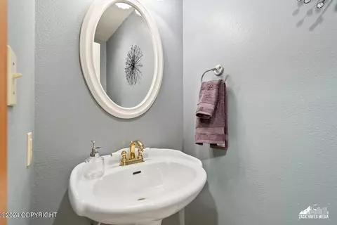Bath - 17135 Santa Maria Dr, Eagle River, AK 99577 photo 3 of 6